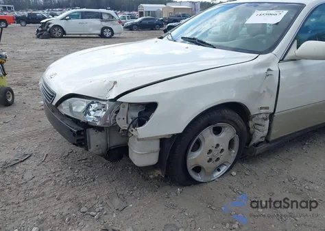 1999 Lexus Es 300 из США, поврежденный, VIN JT8BF28G7X0215338